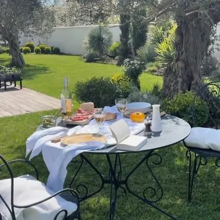 Maison Secret Du Jardin *